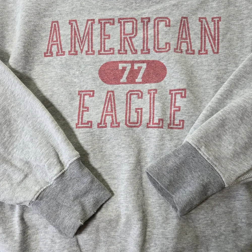 AEO Graphic Fleece Crewneck Sweatshirt Gray Pink Size XS - Picture 7 of 15